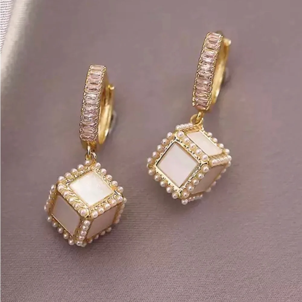 Three Dimensional Pearl Dice Dangle Drop Earrings - Picture 5 of 9